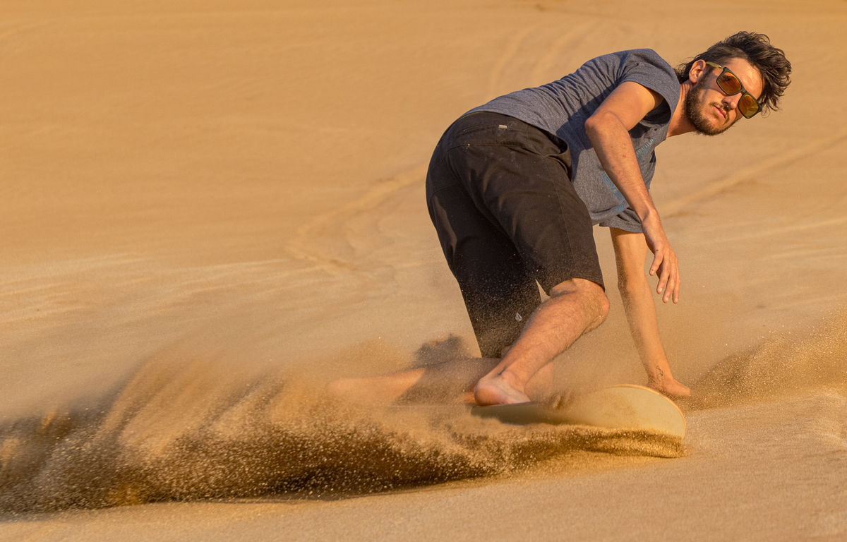 Sandboard en las dunas milenarias